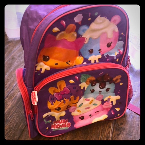 num noms backpack